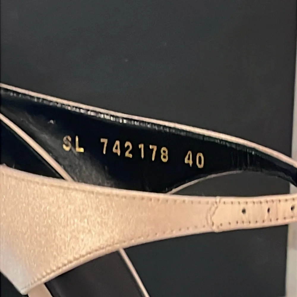 Saint Laurent Women's Tan Heels with Black Rose Detail - Picture 3 of 10